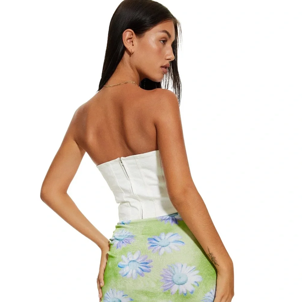 Sarah OBX S4 Motel X Barbara Gored Mini Skirt in Neon Brushstroke Floral - Picture 4 of 13
